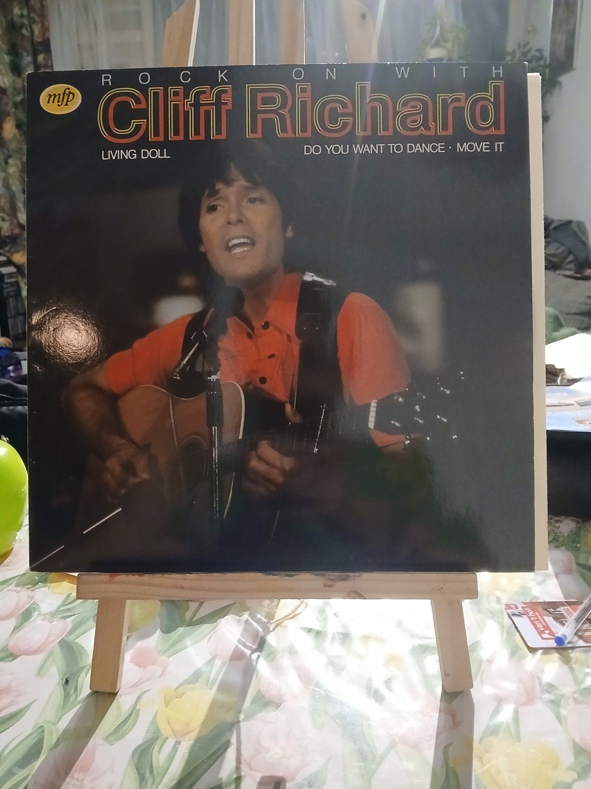 Cliff Richard - Rock On With Cliff Richard LP (MFP), LP, Gebruikt, Ophalen of Verzenden, 12 inch