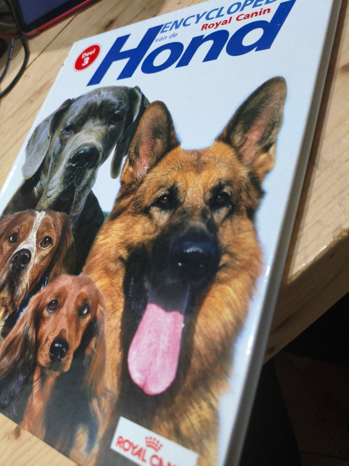Encyclopedie van de Hond Royal Canin Deel 3, Ophalen of Verzenden, Zo goed als nieuw, Honden