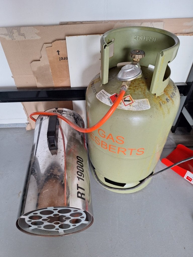 Heteluchtkanon RT 19000 + gasfles, Ophalen, Gebruikt