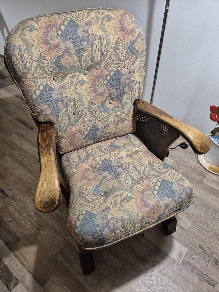 Vintage Wooden Armchair / Lounge Chair, Ophalen