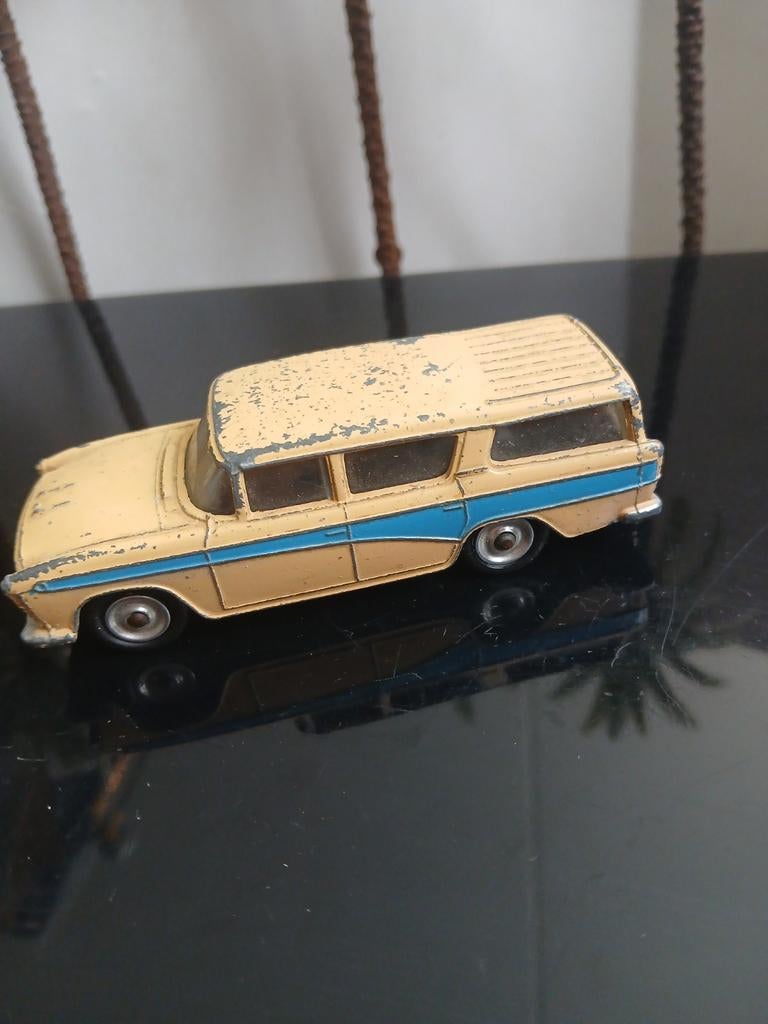 Creme/blauwe Nash Rambler. Dinky toys, Ophalen of Verzenden