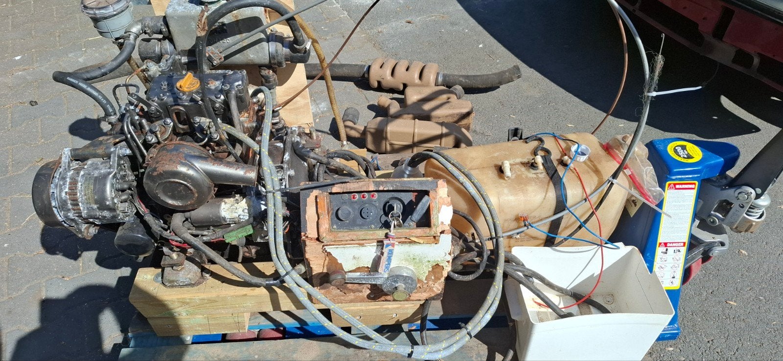 Yanmar 2GM13 Inboard Motor met Toebehoren, Ophalen, Zo goed als nieuw, Motor en Techniek