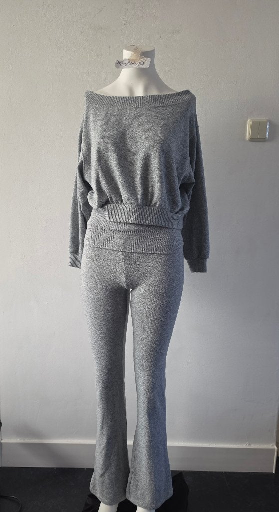 Bershka setje maat XS/34, Zo goed als nieuw, Maat 34 (XS) of kleiner, Bershka, Ophalen of Verzenden