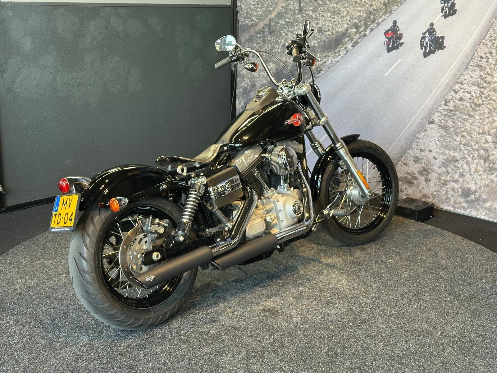 Harley-Davidson FXDB Street Bob (bj 2009), Laan van Vredenoord 33
2289 DA  RIJSWIJK, NL, Bedrijf, Overig, Sales@harleydavidsonrotterdam.nl
