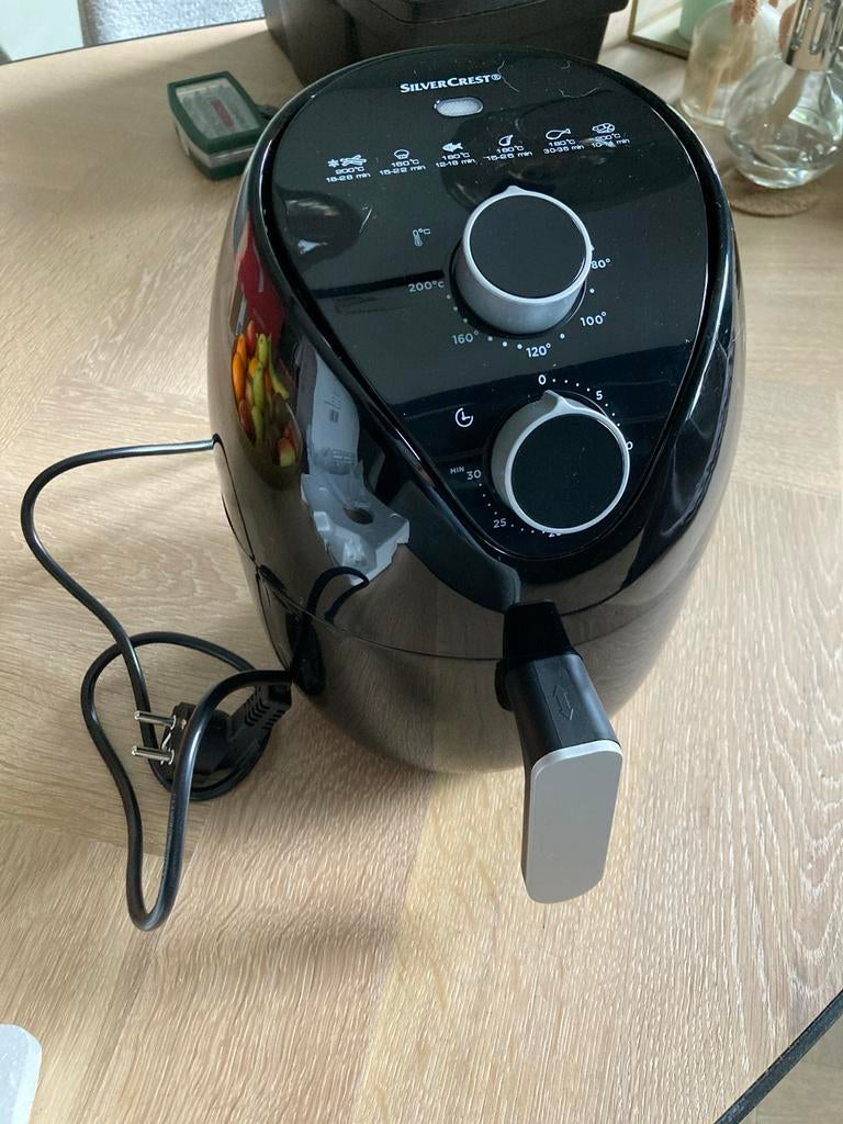 Gloednieuwe SilverCrest Airfryer - Compact (1-2 personen), Ophalen, Zo goed als nieuw, Airfryer, Minder dan 750 gram