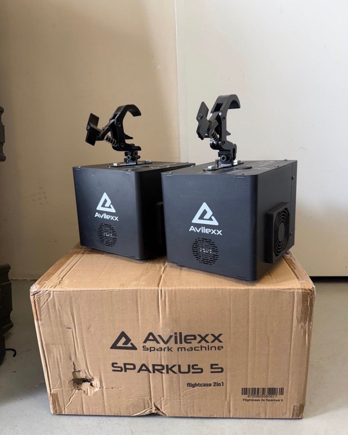 2x Avilexx Sparkus 5 sparkulars + flightcase - Als nieuw, Ophalen, Zo goed als nieuw