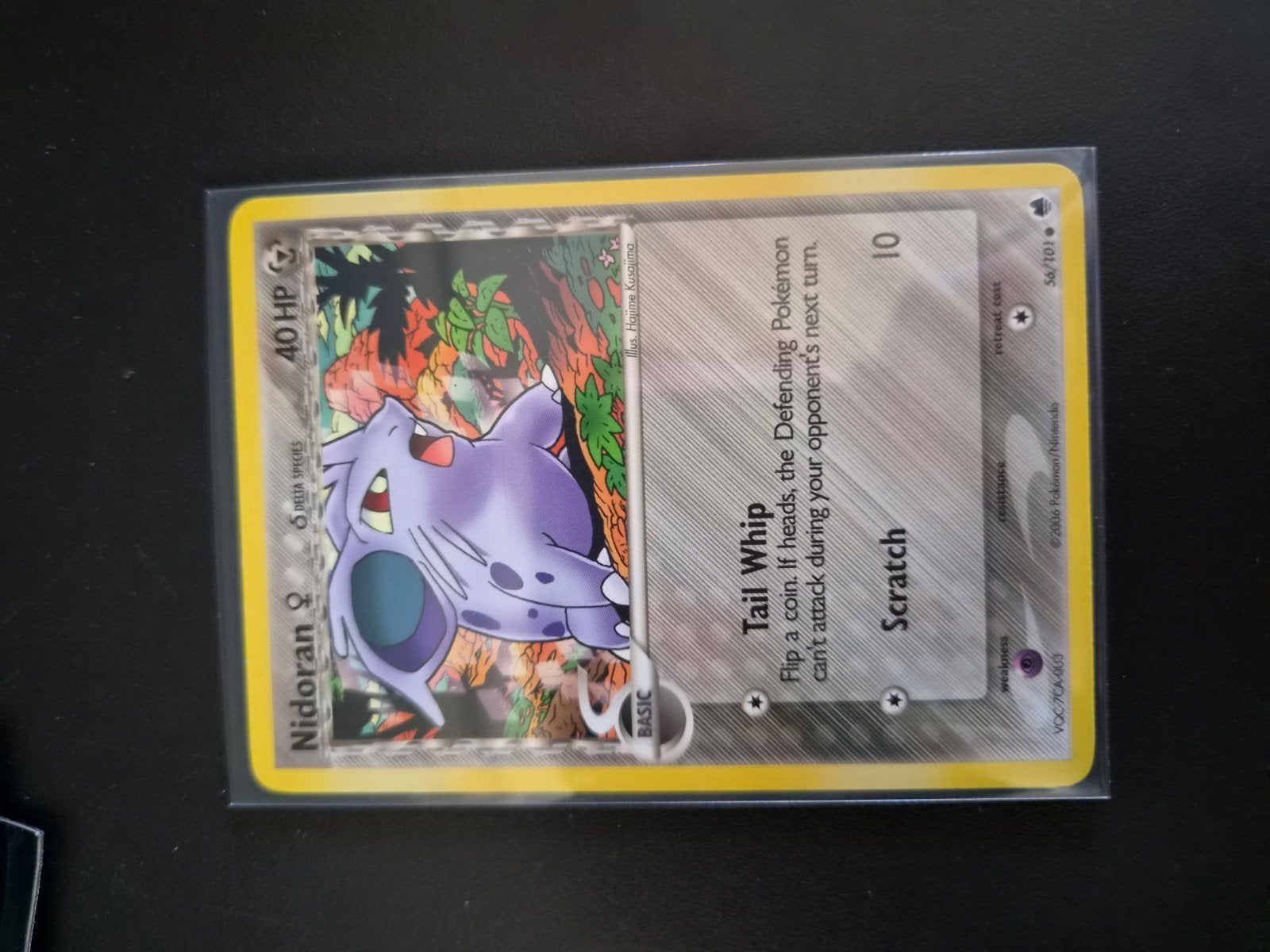Nidoran Pokémon kaart uit 2006, Ophalen of Verzenden, Zo goed als nieuw, Losse kaart