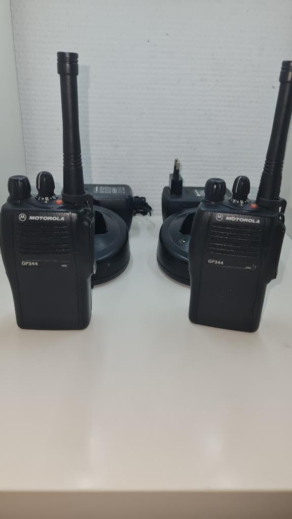 Motorola GP 344 UHF portofoons compleet, Ophalen, Zo goed als nieuw, 5 tot 15 km, Portofoon of Walkie-talkie