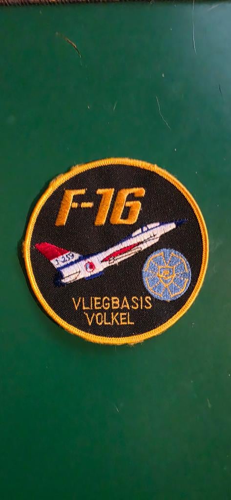 F16 Vliegbasis Volkel patch, Verzamelen, Ophalen of Verzenden, Luchtmacht, Nederland, Embleem of Badge