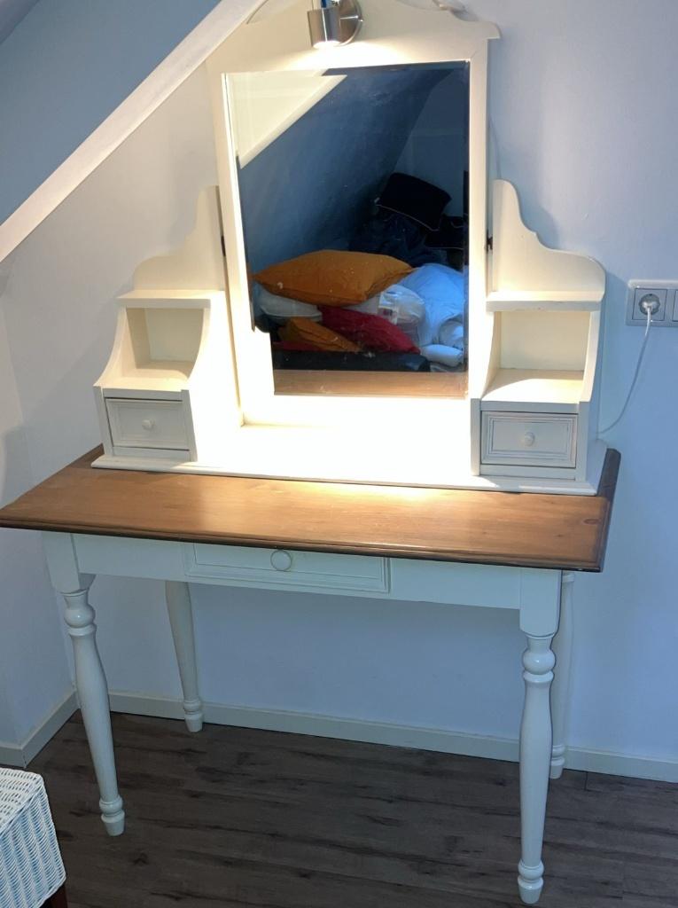 kaptafel + los opzet stuk,spiegel,spotje + 2 rieten stoelen, Huis en Inrichting, Tafels | Kaptafels, Zo goed als nieuw, Minder dan 100 cm