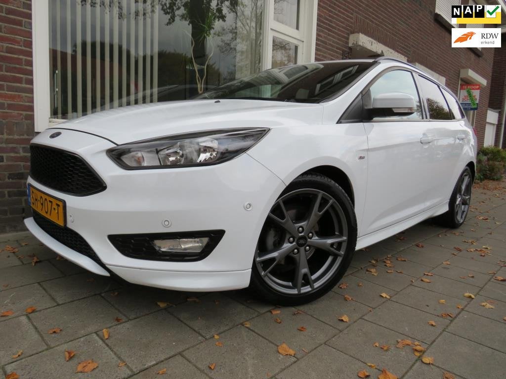 Ford Focus Wagon 1.0 ST-Line Parkeerhulp Clima Cruise Contr., Electronic Stability Program (ESP), Gebruikt, Wit, Origineel Nederlands