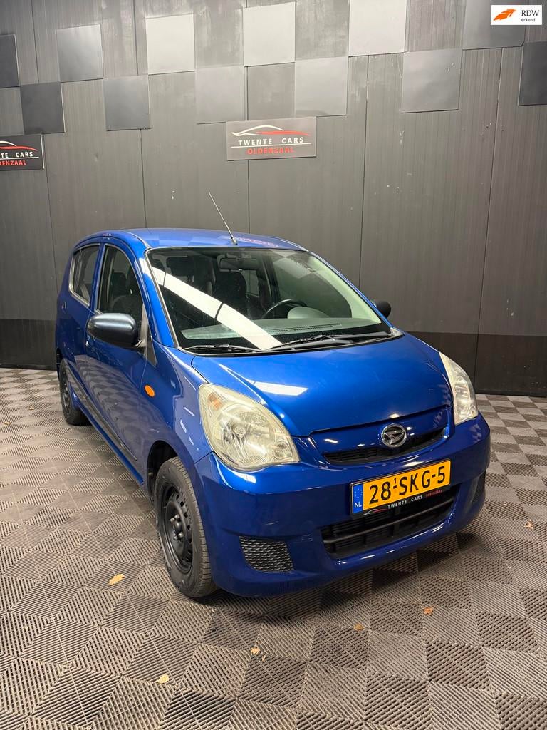Daihatsu Cuore 1.0 Trend | Airco | Nieuwe APK |, Voorwielaandrijving, Stof, Zwart, 18 €/maand