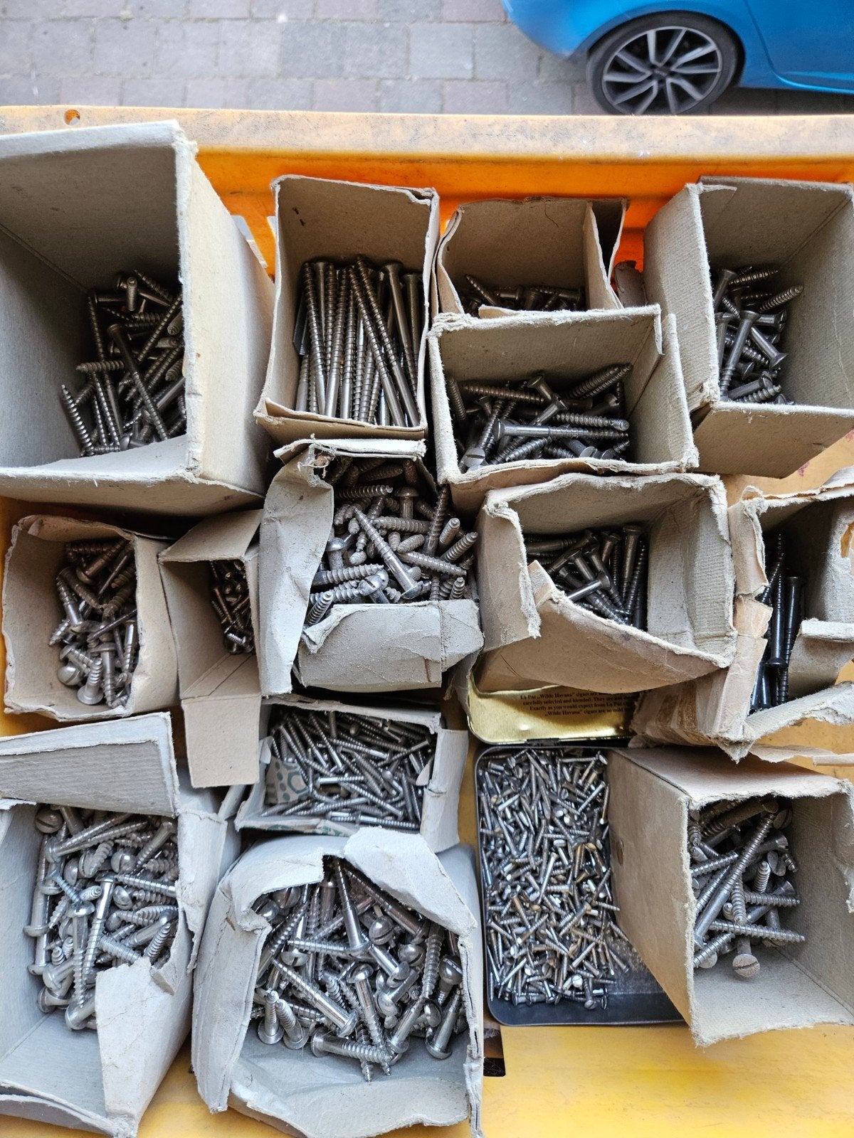 15 doosjes met rvs bolkop schroeven, Ophalen, Schroeven, Nieuw, Minder dan 50 mm