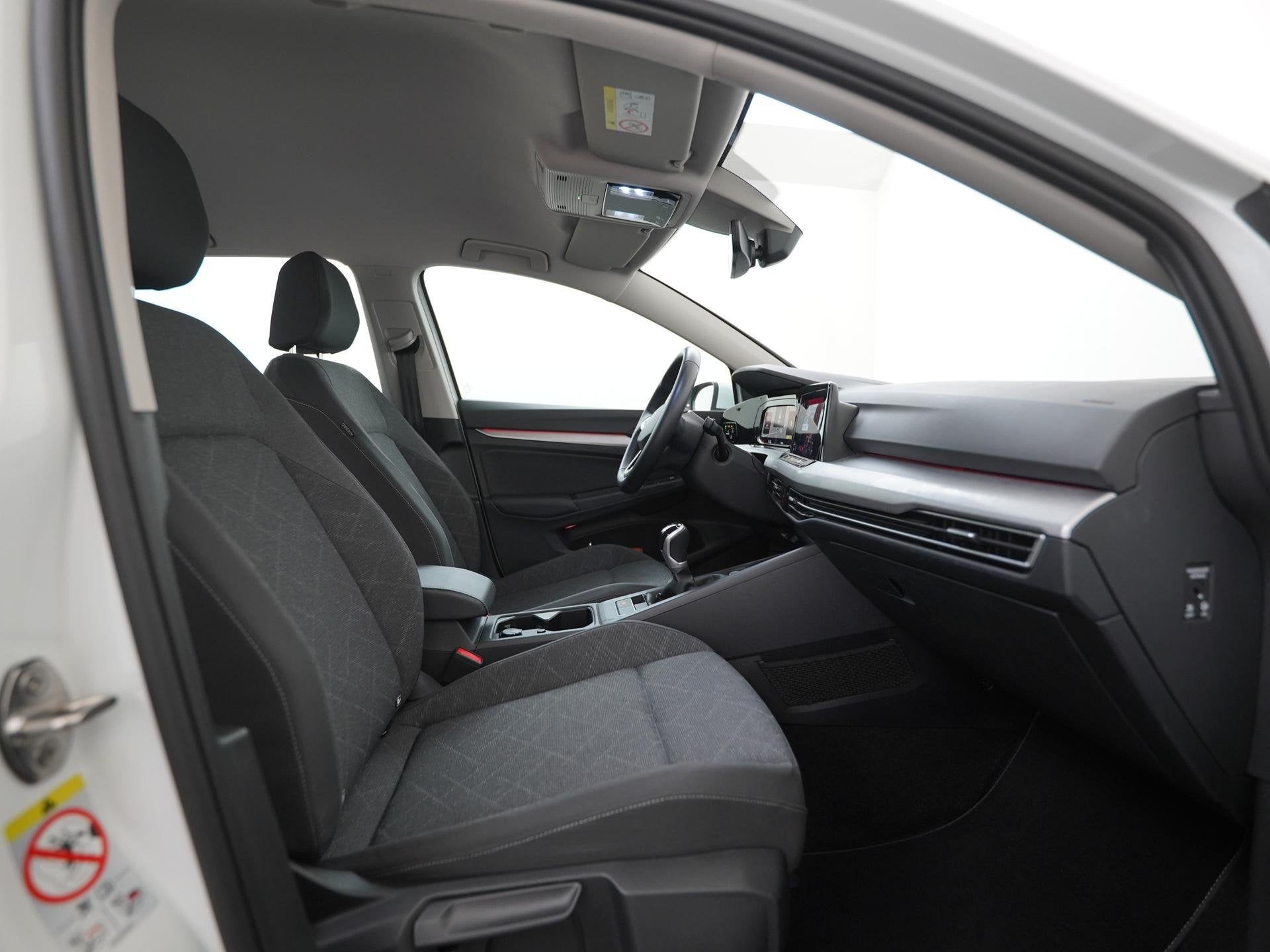 Volkswagen Golf Variant 1.0 TSI Life | Camera | Stuurverwarm, Auto's, Voorwielaandrijving, 12 maanden, Stof, Gebruikt