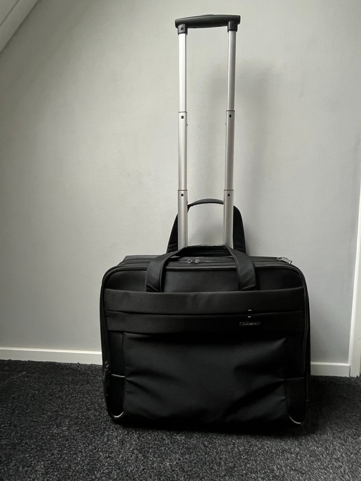 Nieuwe Samsonite Spectrolite.  Laptoptas met Wielen Zwart, Wieltjes, 40 tot 60 cm, 20 tot 30 cm, Zwart