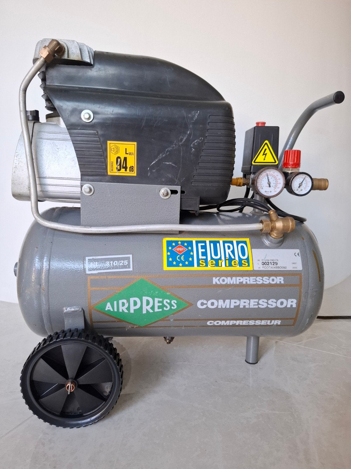 Airpress HL 310/25 compressor, EURO series, 1,5KW grijs, 230, Doe-het-zelf en Verbouw, Compressors, Ophalen, Gebruikt, 6 tot 10 bar