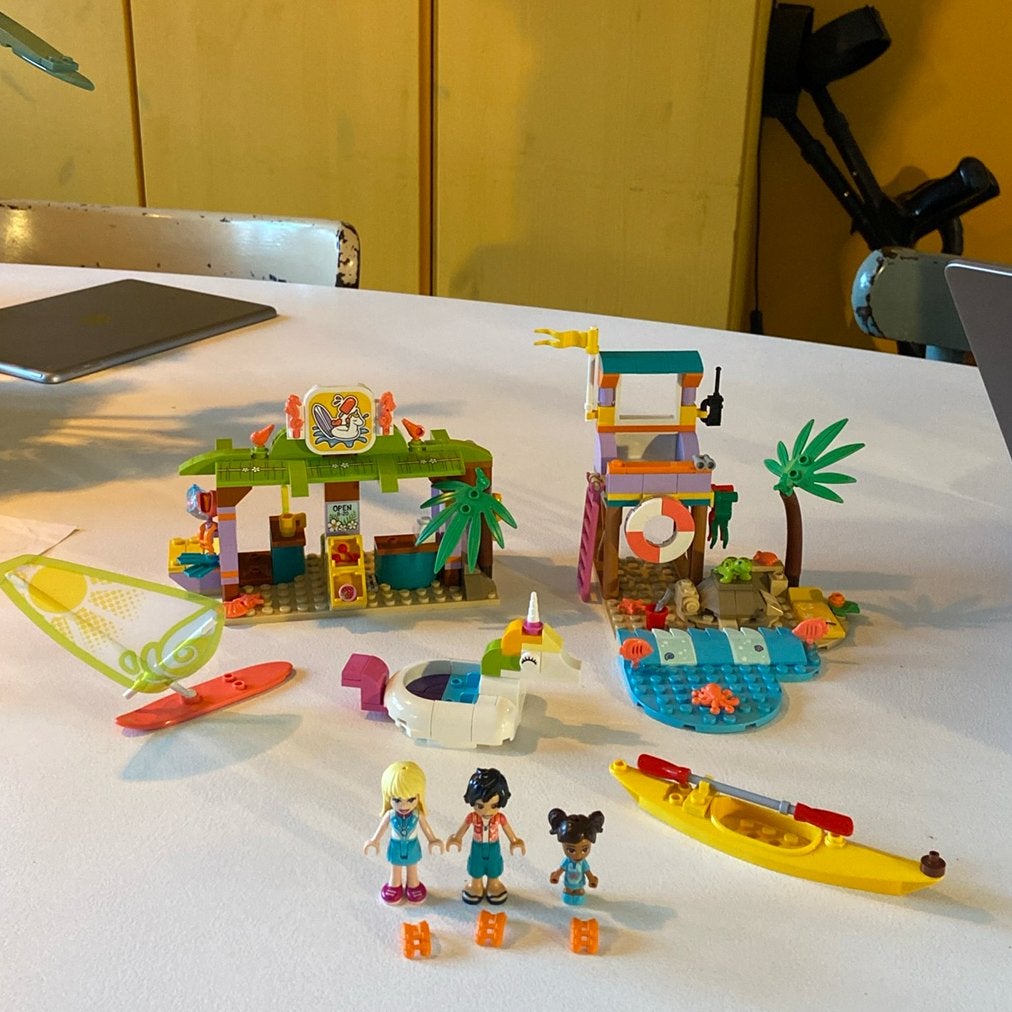 Lego Friends set 41710 surfer strandplezier + gratis kano