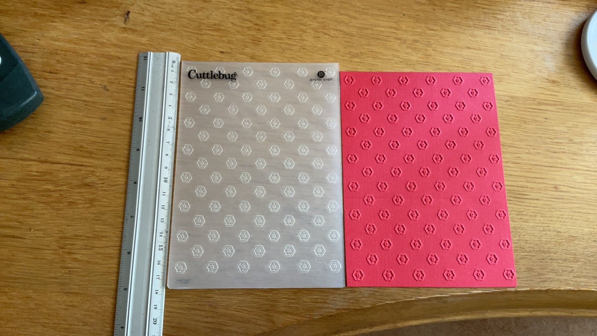 Embossingmal 17x12 cm bloemetjes E194, Hobby en Vrije tijd, Ophalen of Verzenden, Zo goed als nieuw, Overige thema's, Pons of Mal