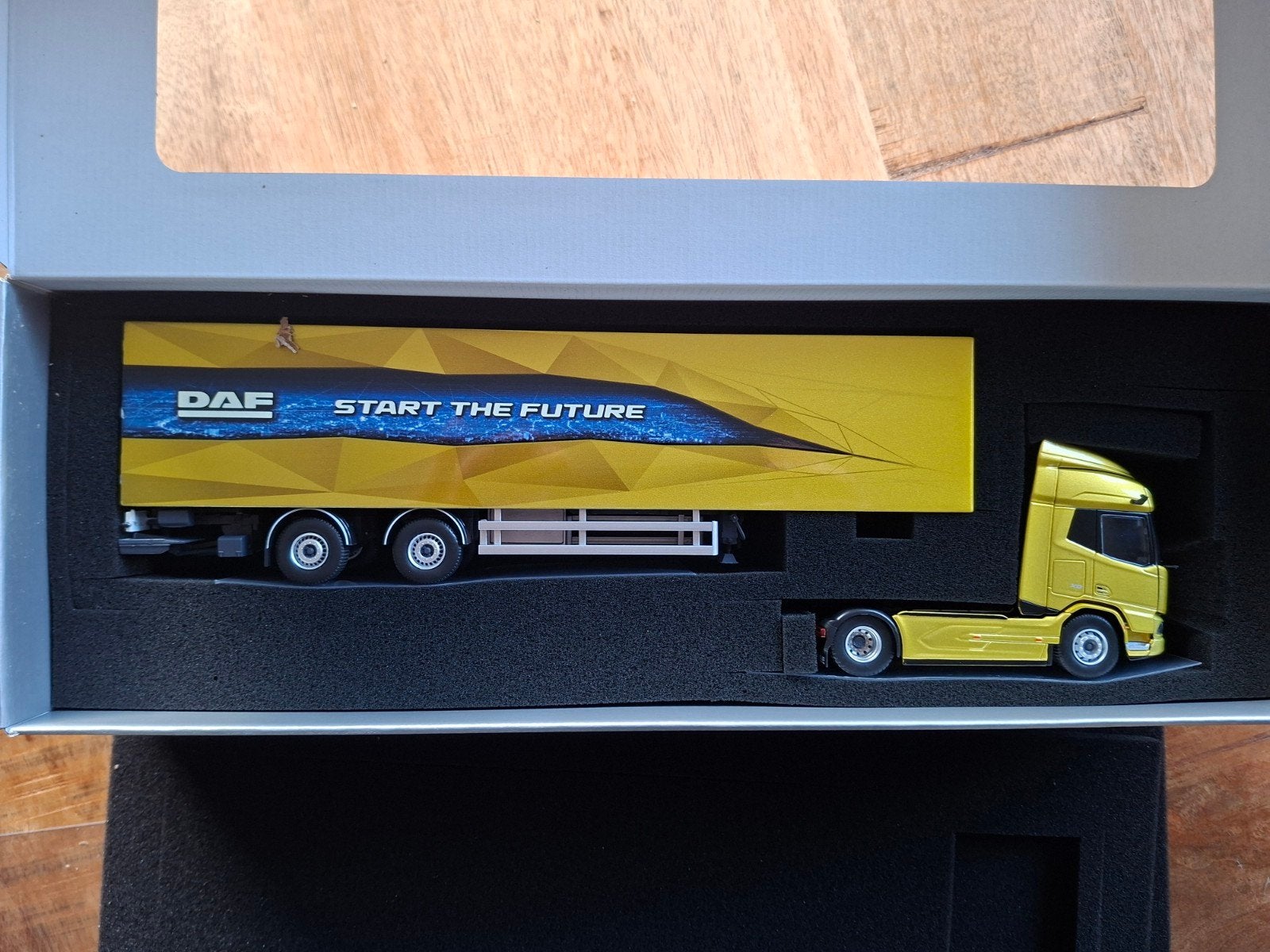 DAF XD 4x2 Tekno Schaalmodel M004511 - Nieuw in doos, Ophalen of Verzenden, Nieuw, Bus of Vrachtwagen, Tekno
