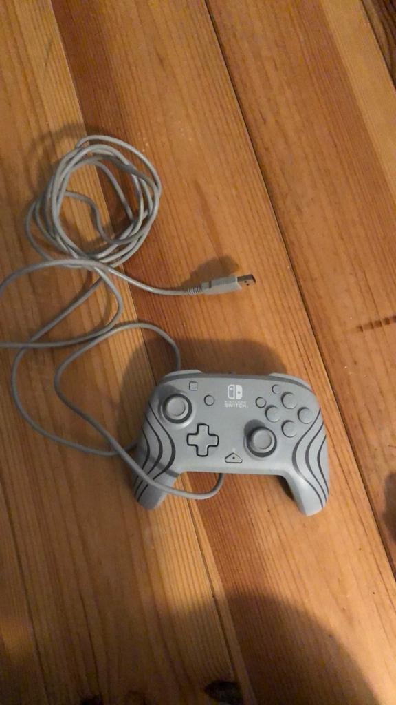 Grijze game controller nintendo switch, Verzenden, Zo goed als nieuw, Met 1 controller, Switch Original