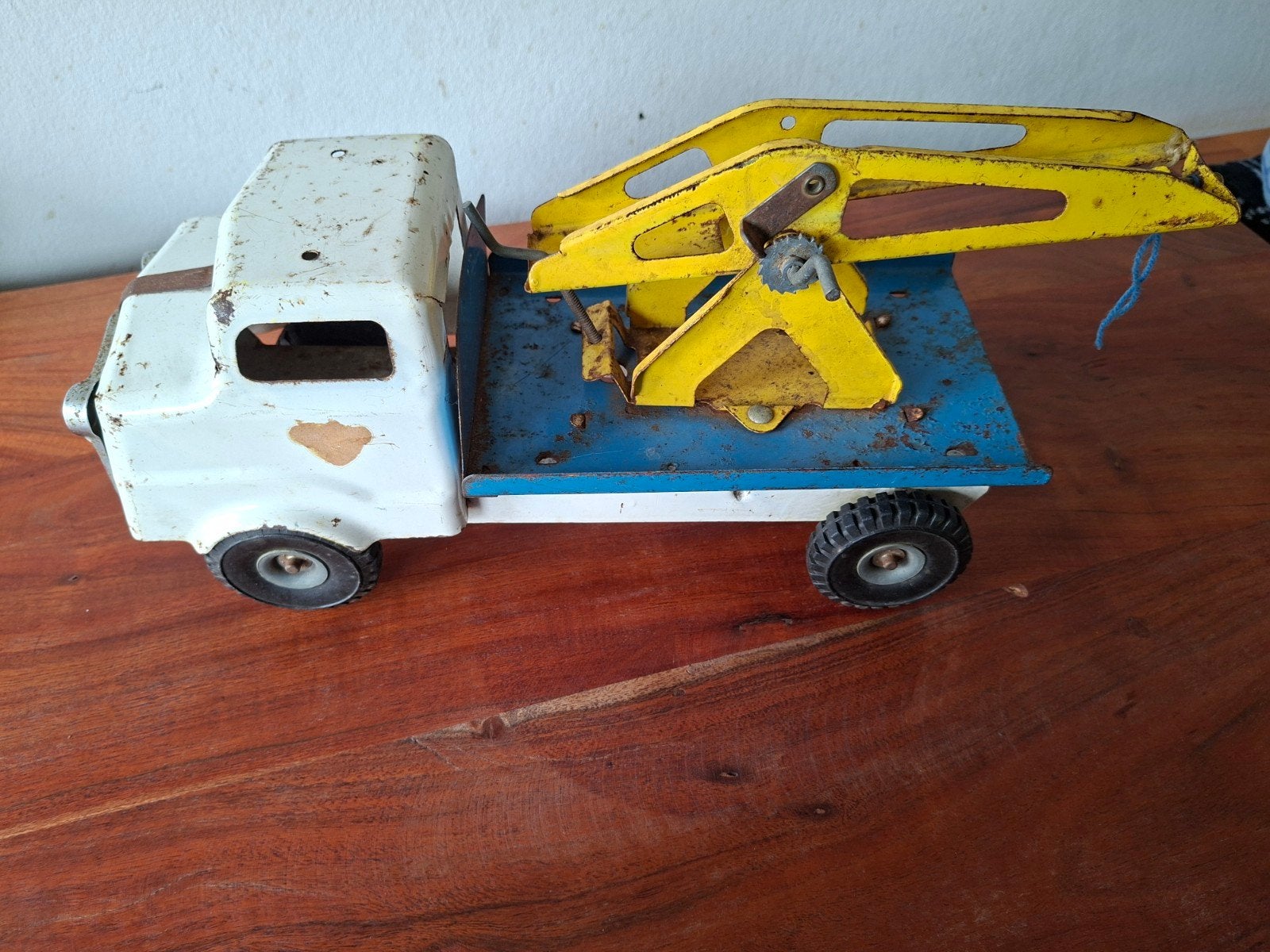 Triang oude auto, Ophalen of Verzenden