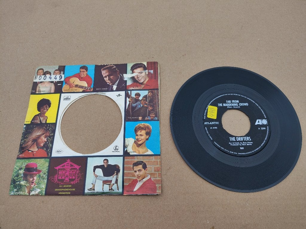 7" Single: The Drifters - Far From The Maddening Cr (1966), Verzenden, Gebruikt, 7 inch, Pop