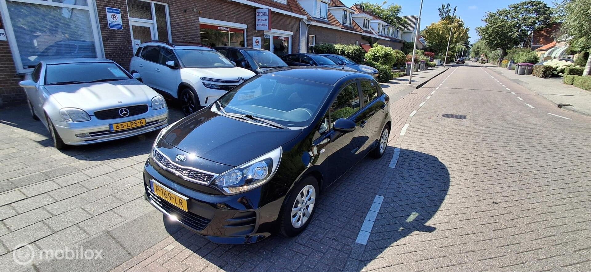 Kia Rio 1.2 CVVT ComfortPlusLine Navigator, Auto's, 450 kg, 4 cilinders, 1081 kg, Zwart