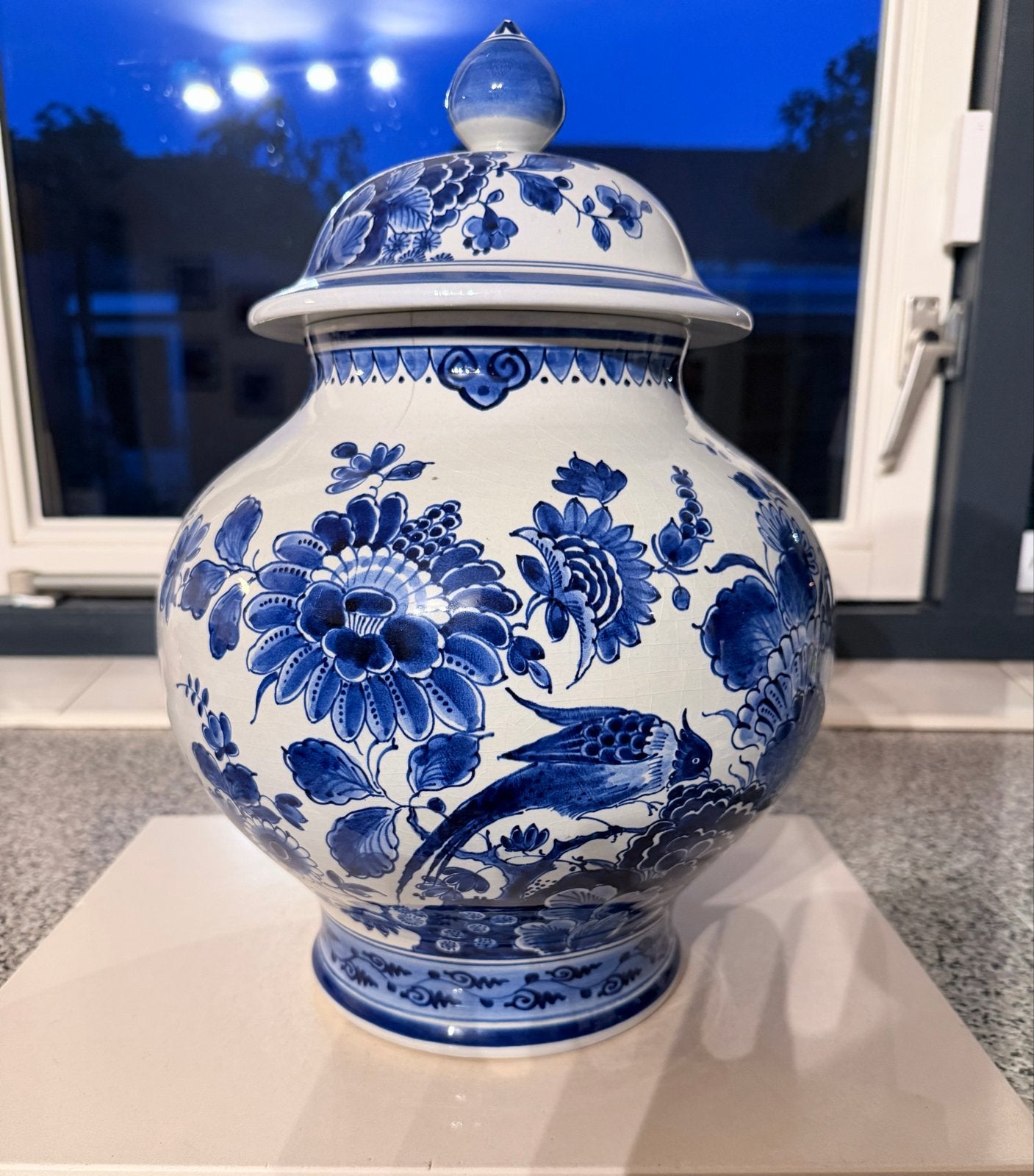 Grote Royal Delft Dekselvaas 1956 - 38 cm - Vogeldecor, Ophalen of Verzenden
