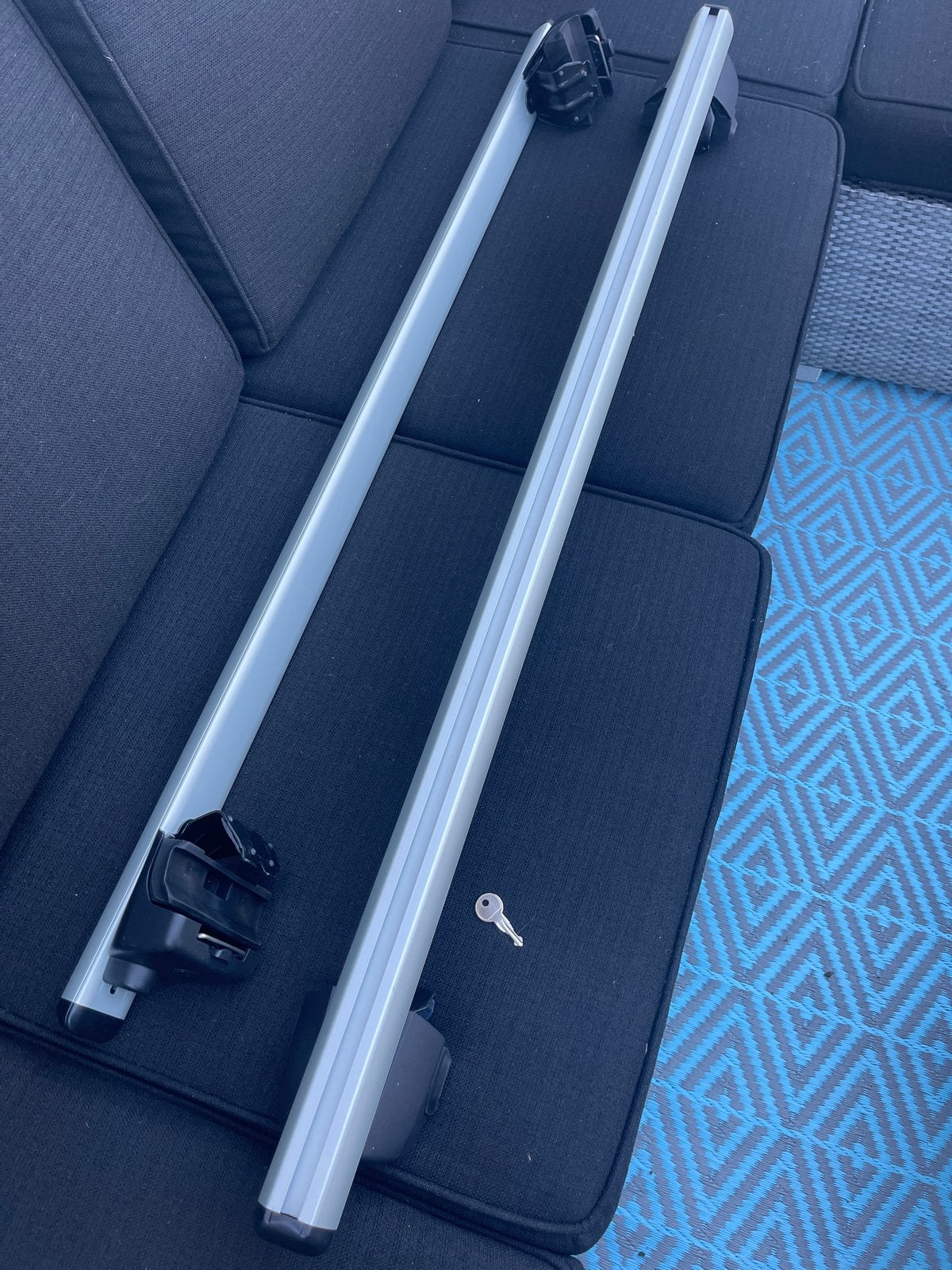 Aluminium dakdragers Seat Ateca (open rails), Auto diversen, Dakdragers, Ophalen, Zo goed als nieuw