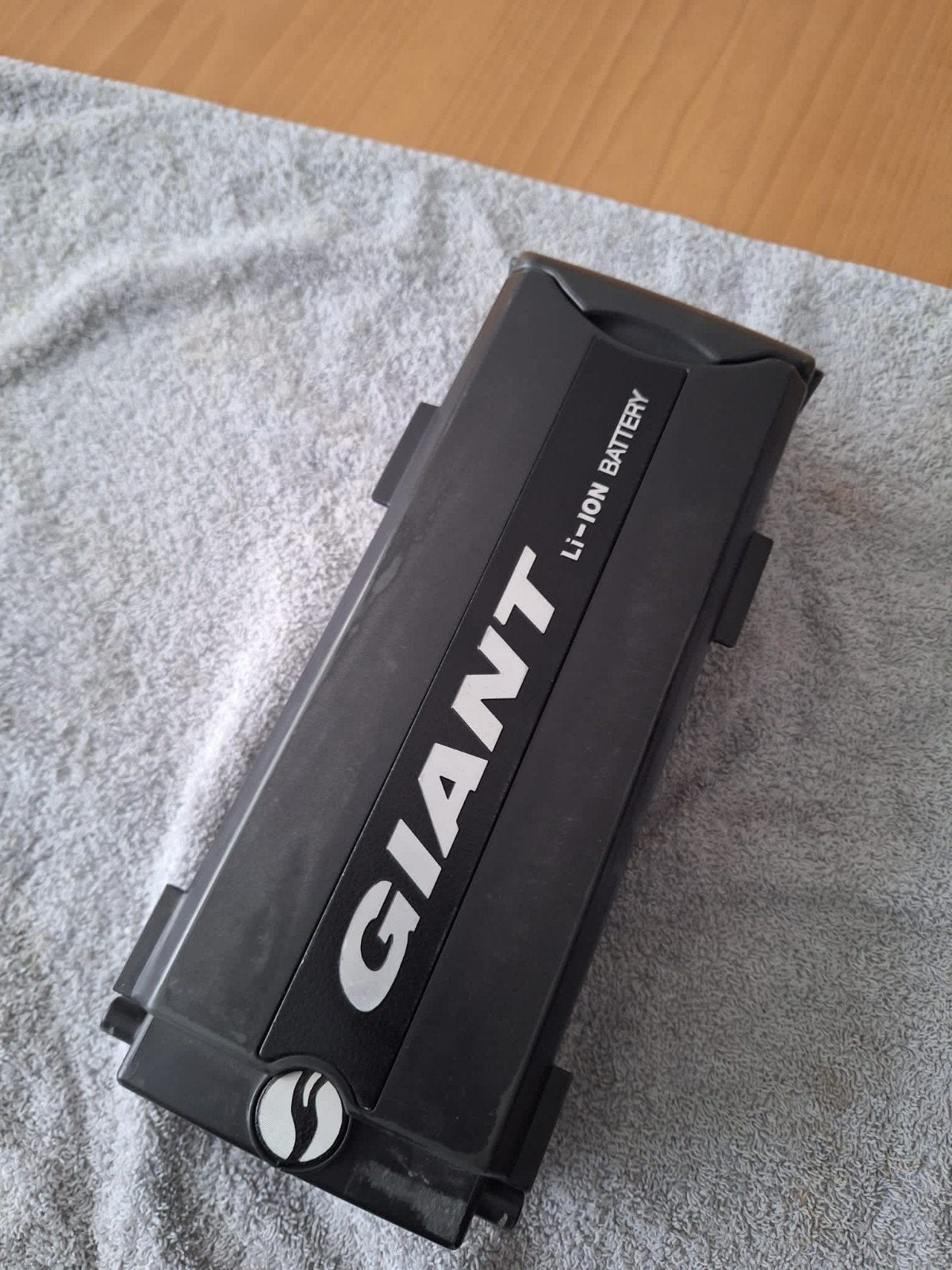 Giant Li-ion accu.goed voor 65/70 kilometers accu verkeerd i, Ophalen of Verzenden, Zo goed als nieuw