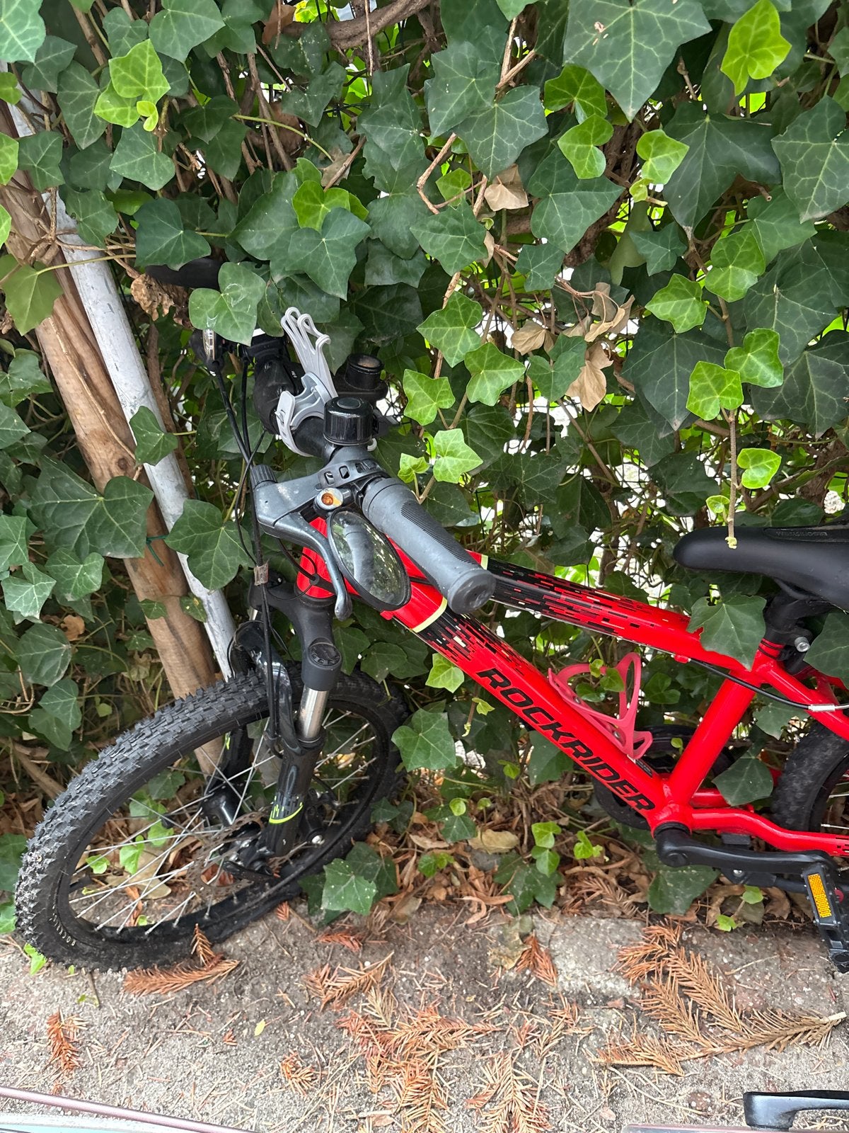 Mountain bike Rockrider kinderfiets, rood, 20 inch, gebruikt, Fietsen en Brommers, Ophalen, Gebruikt, Velgrem, 20 inch of meer