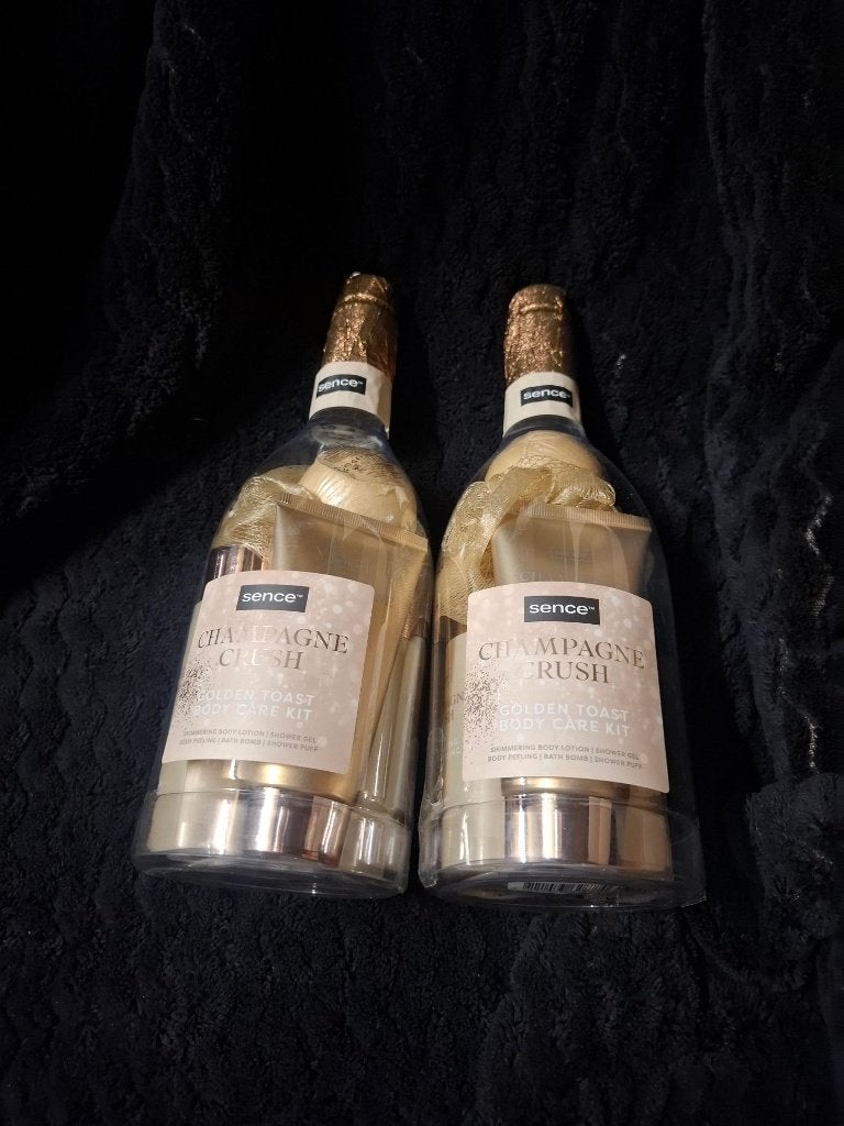 2 nieuwe Sence Champagne Crush Golden Toast Body Care Kit., Ophalen of Verzenden, Nieuw, Bad & Douche