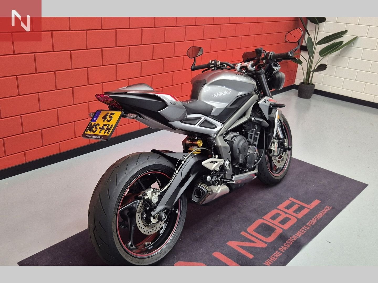 TRIUMPH STREET TRIPLE RS (bj 2020) SHOWROOMSTAAT!!!, Motorrijbewijs A, Bedrijf, 765 cc, Meer dan 35 kW