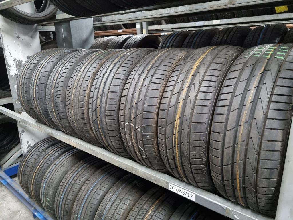 205/45/17 zomerbanden diverse A-merken 6+mm vanaf €50 p st., Gebruikt, -, -, 17 inch