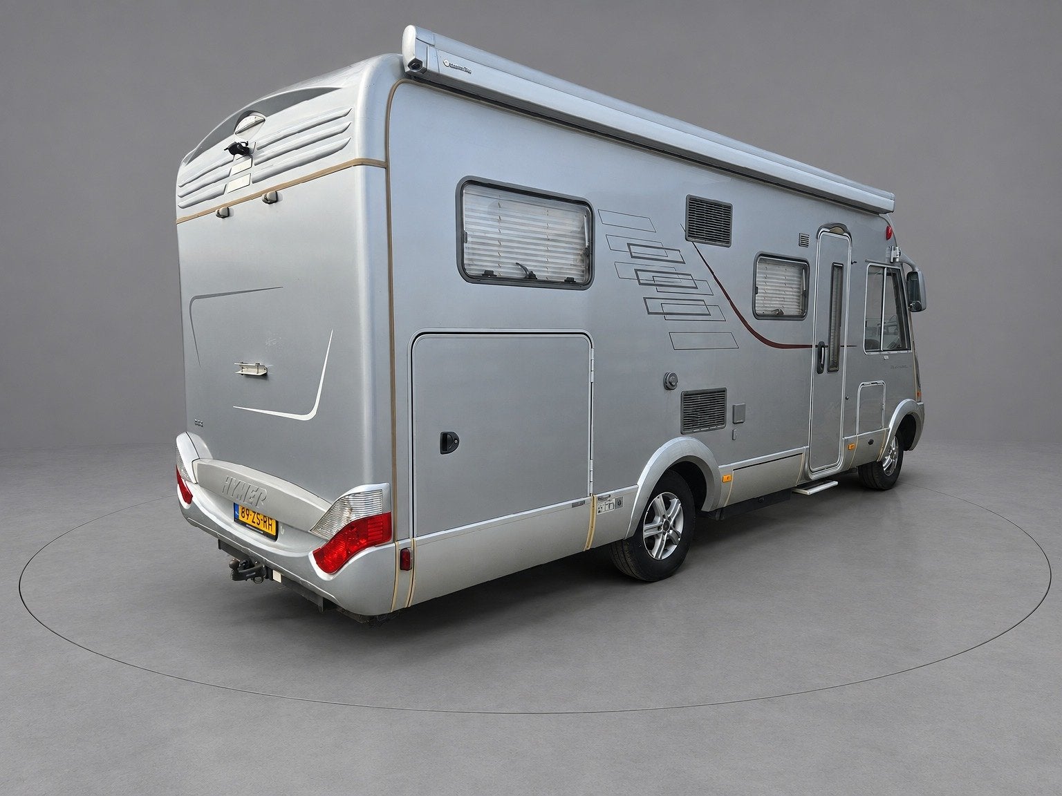 Hymer B 614 SL hymermobil 614 (bj 2007), 7 tot 8 meter, Bedrijf, Ertsstraat 8
8263BN  KAMPEN, NL, Hymer