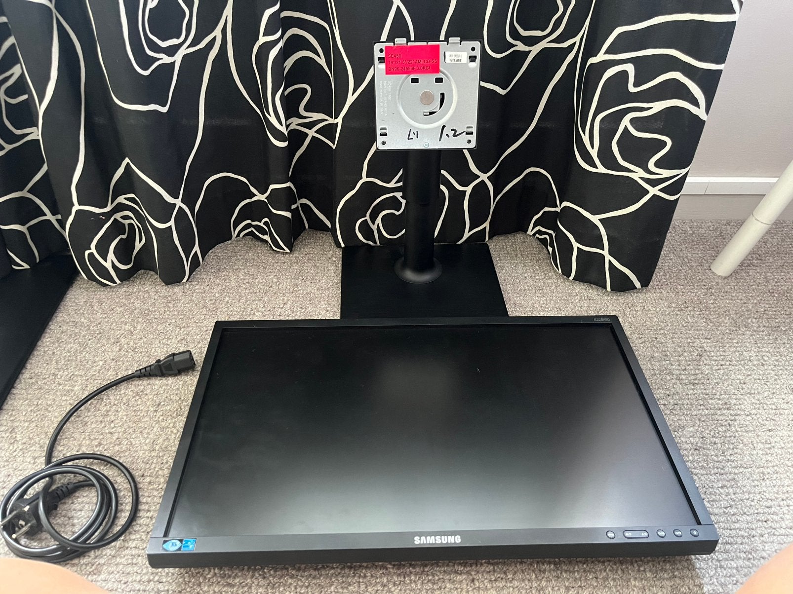 Samsung Monitor 1920 bij 1080p 21,5 inch met Monitor stand, Ophalen of Verzenden, Gebruikt