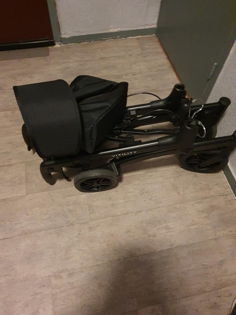 Dubbel opvouwbare rollator, Ophalen, Zo goed als nieuw