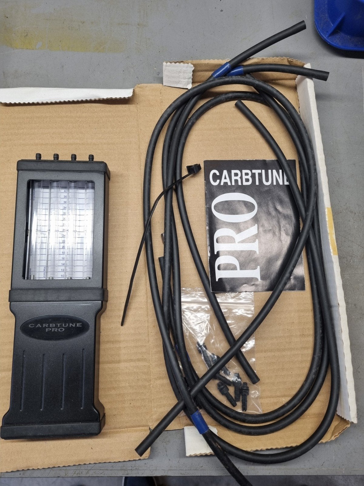 Carbtune Pro Carburateur Synchronisator, Ophalen