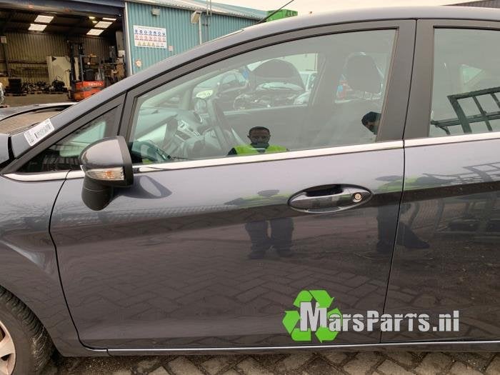 Portier 4Deurs links-voor van een Ford Fiesta, Gebruikt, -, Deur, -