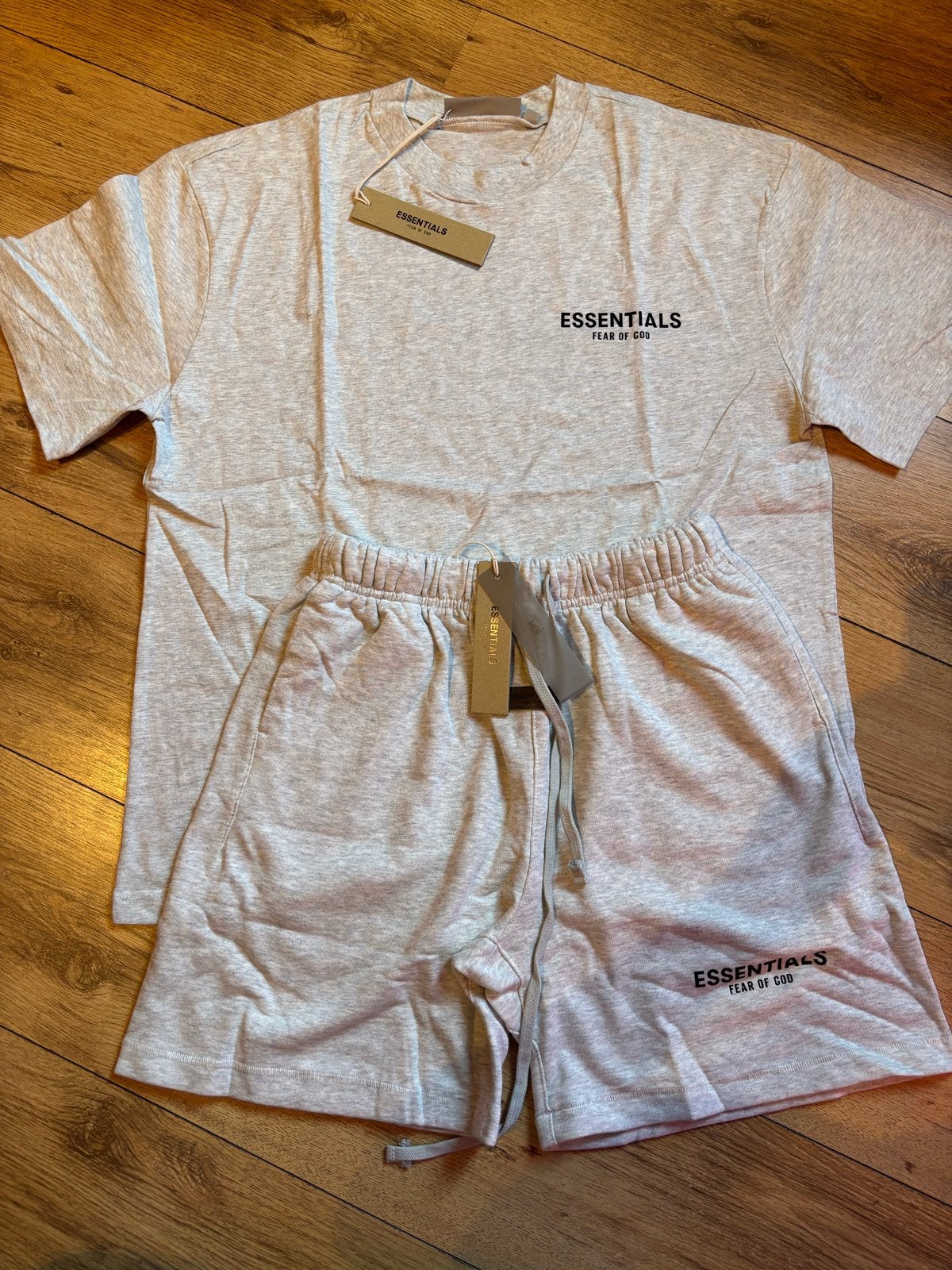 Nieuw. Essentials Zomer Set Maat L, Ophalen of Verzenden, Nieuw