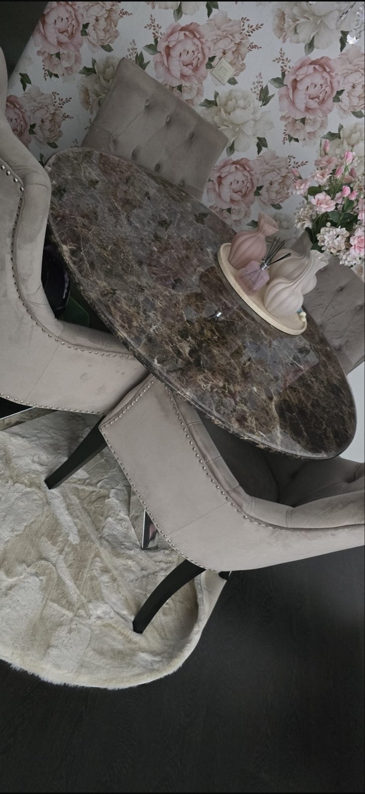 Set van 4 taupe velvet eetkamerstoelen, Huis en Inrichting, Stoelen, Ophalen, Overige kleuren, Zo goed als nieuw, Vier