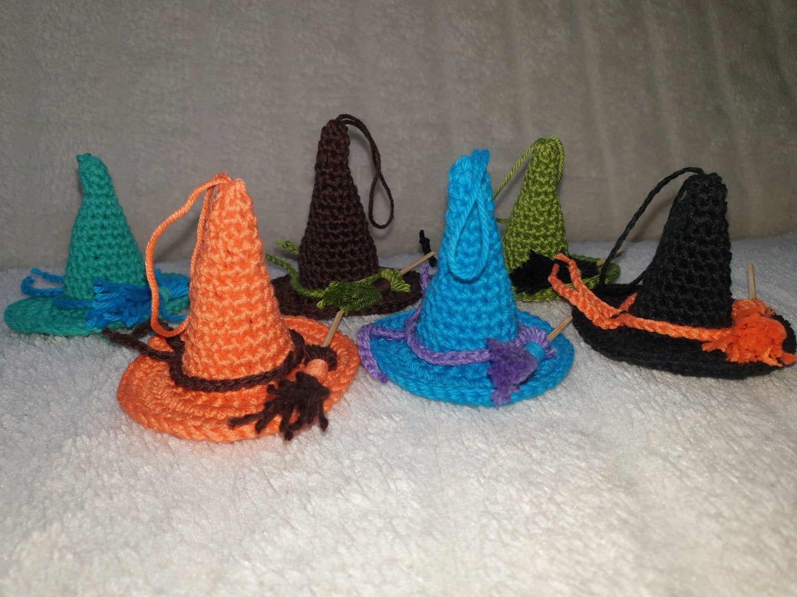 6 kleine gehaakt heksenhoed heksenmuts nieuw Halloween, Ophalen of Verzenden, Nieuw, Versiering, Halloween of Griezel