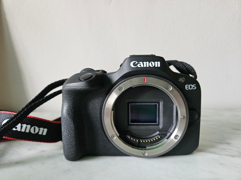 Canon EOS R100 + Canon RF50 f1.8 / Canon RF 55-210 f 5 - 7.1, Audio, Tv en Foto, Fotocamera's Digitaal, Ophalen, Canon, Geen optische zoom