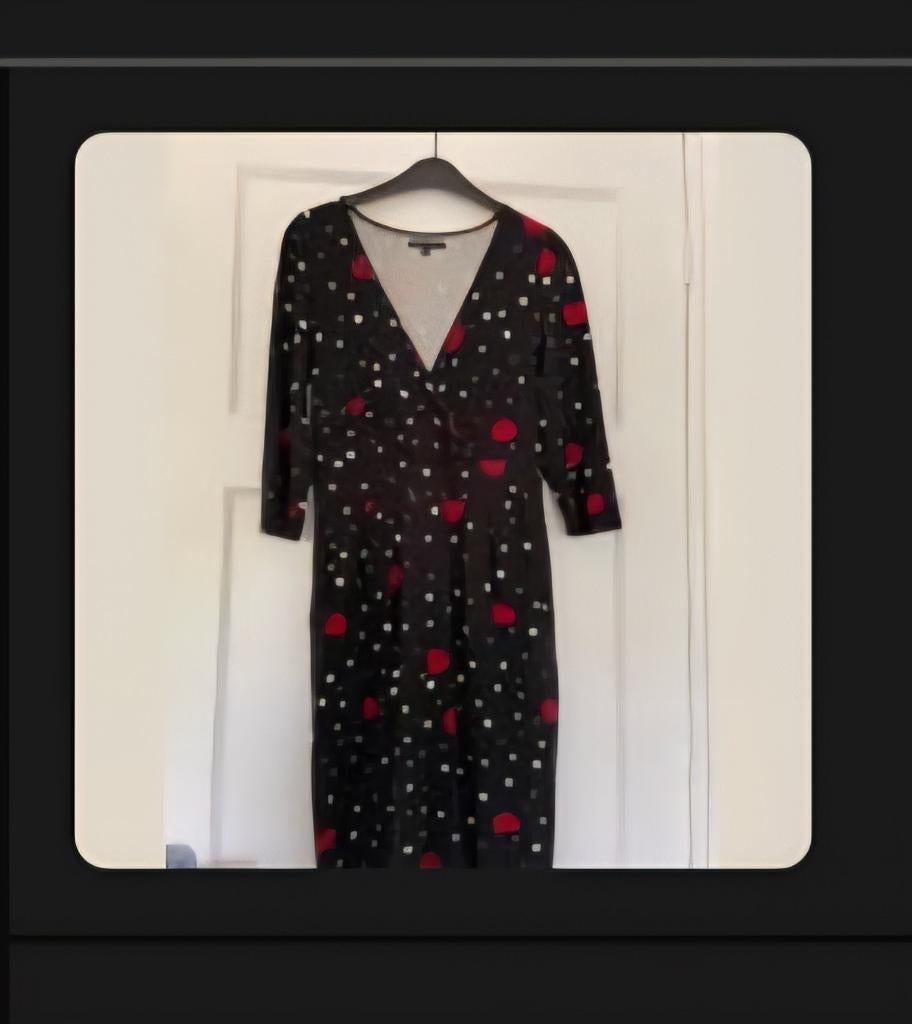 Zwarte jurk met rode en witte stippen, Kleding | Dames, Jurken, Zwart, Zo goed als nieuw, Knielengte, Ophalen