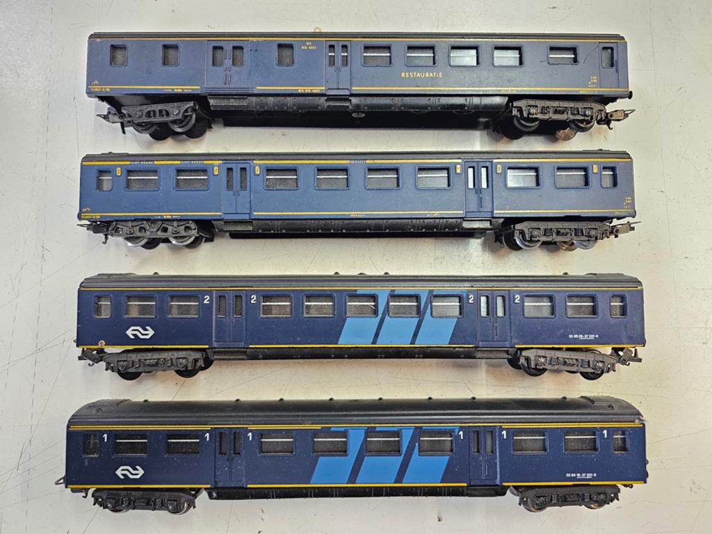 Modeltrein Ho 4 lima NS rijtuigen, wagons, Hobby en Vrije tijd, Modeltreinen | H0, Gelijkstroom, Wagon, Ophalen of Verzenden, Lima