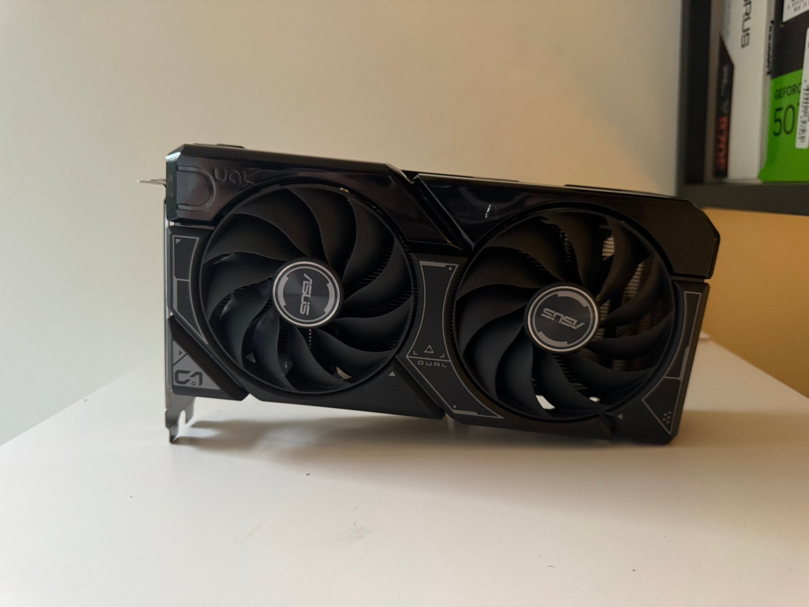 Rtx 4060 Nvidia asus Oc edition 8gb vram, Computers en Software, Videokaarten, Ophalen of Verzenden, Zo goed als nieuw, GDDR6