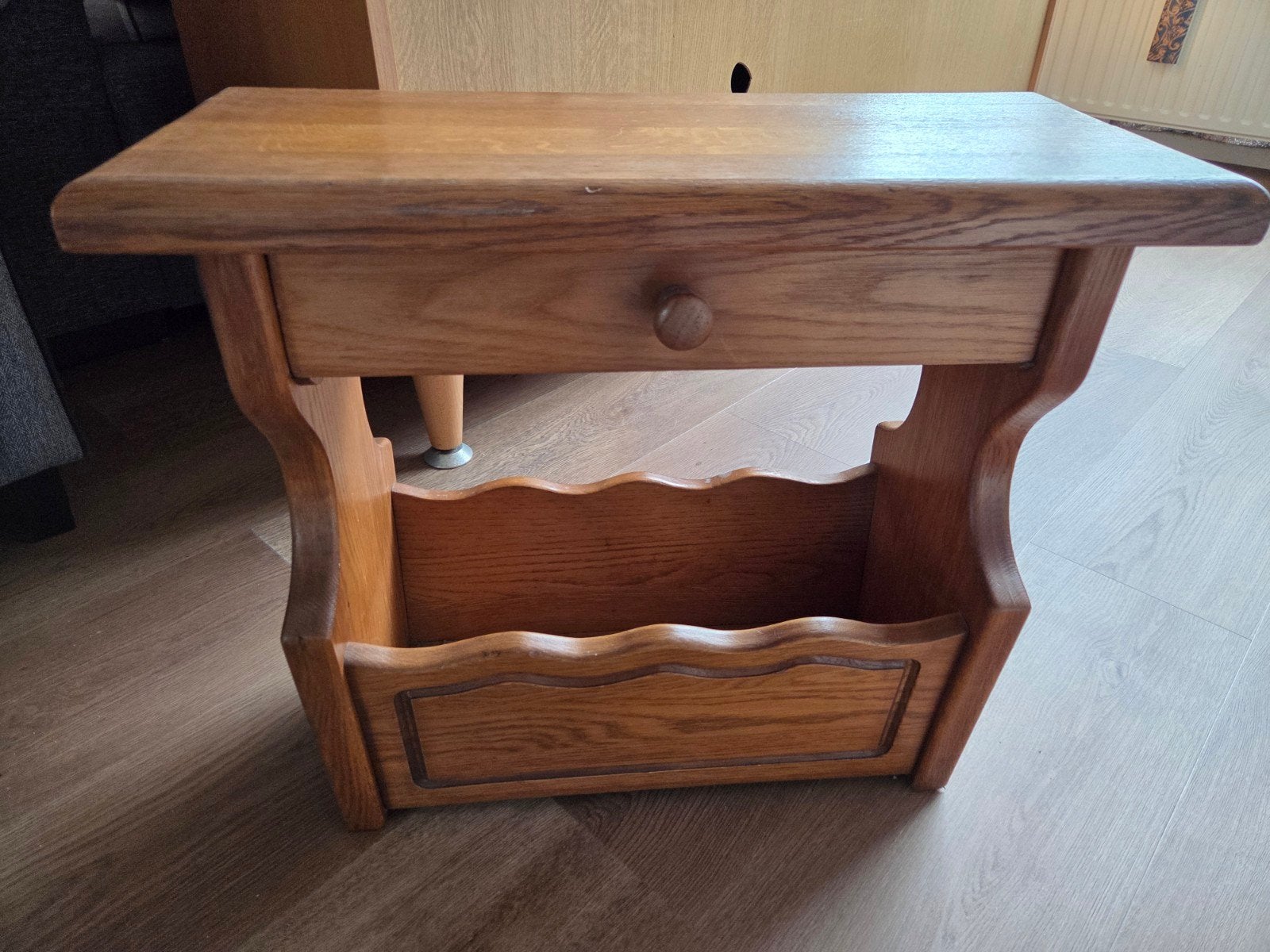 Te koop: lectuurbak, Huis en Inrichting, Woonaccessoires | Krantenbakken en Lectuurbakken, Ophalen