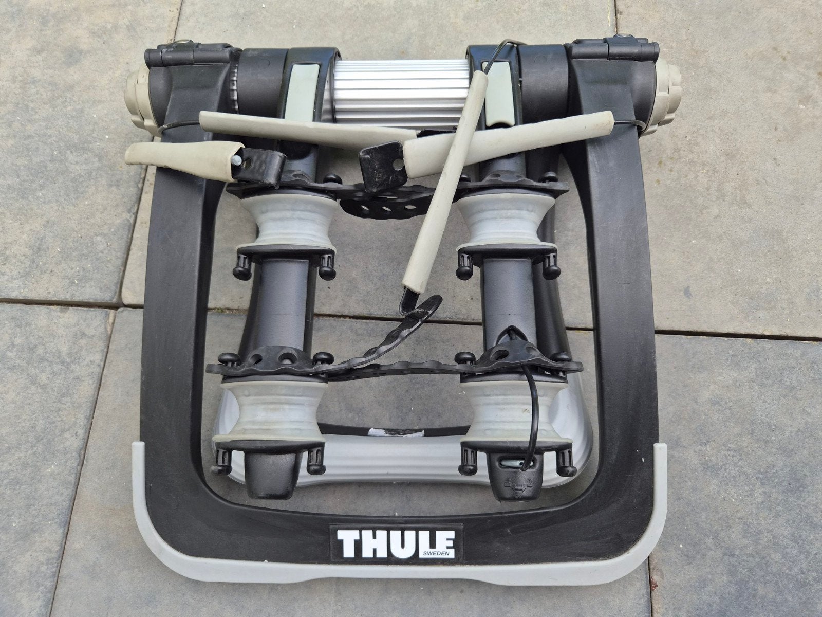 Thule Raceway 991 fietsendrager achterklep incl. adapter, Ophalen, Zo goed als nieuw