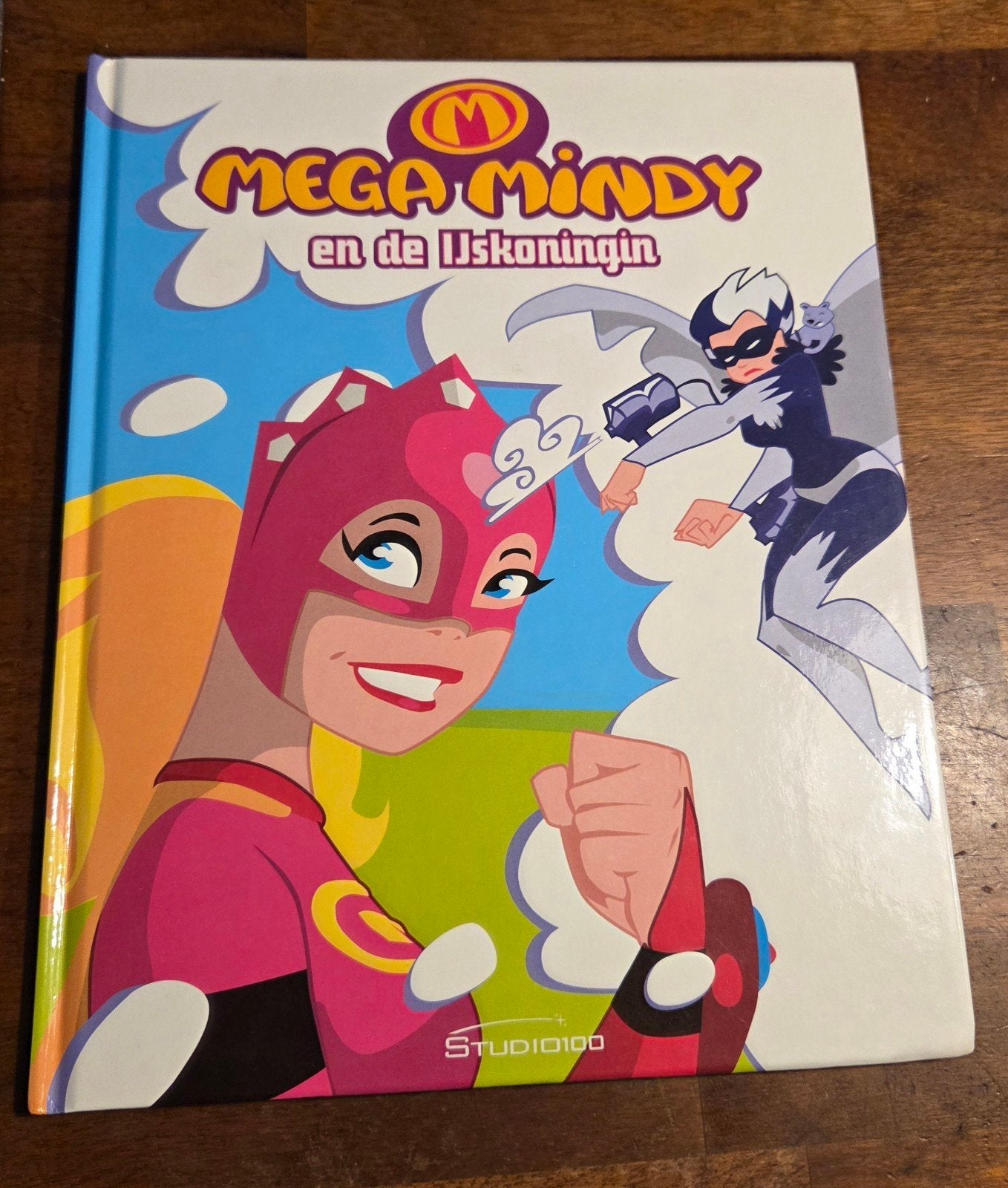 Mega Mindy en de IJskoningin - Studio100, Ophalen of Verzenden, Zo goed als nieuw, Studio100, Fictie algemeen