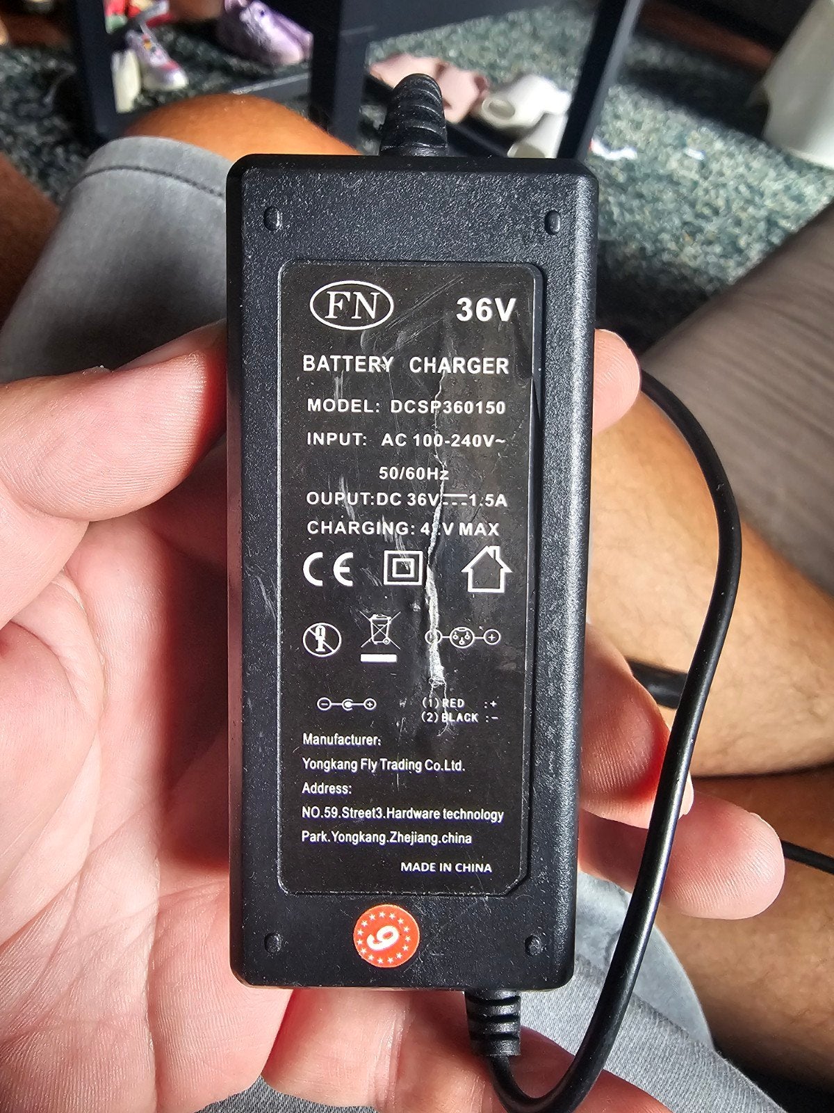 36V Lithium Lader - Batterijlader voor E-bike/Scooter, Fietsen en Brommers, Fietsaccessoires | Fietsaccu's, Gebruikt, Ophalen of Verzenden